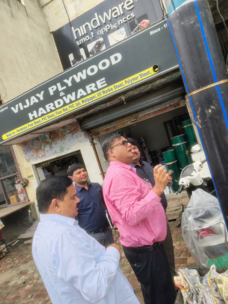कॉवड यात्रा की तैयारियों को लेकर, प्रबन्ध निदेशक द्वारा लगातार डिस्कॉम के विभिन्न जनपदों का भ्रमण कर, विद्युत व्यवस्थाओं का लिया जा रहा जायजा।